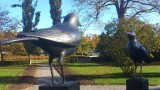 Hugin och Munin i Örnsköldsvik Hugin och Munin - staty
